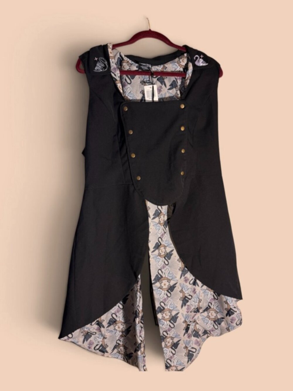 NWT Hot Top/Netflix "The School for Good & Evil" Steampunk Tuxedo Swan Vest 3X